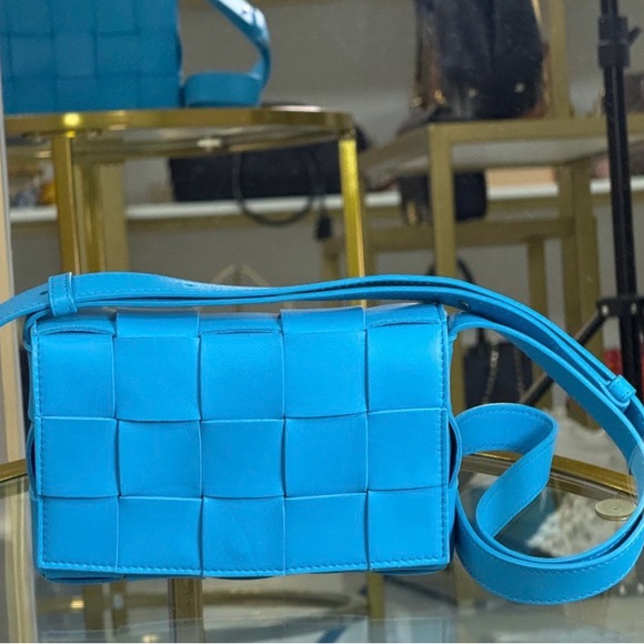 Authentic bottega cassette bag - Picture 2 of 3